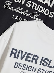 أسود - حزمة من 2 تيشِرتات بطبعة شعار "River" على الظهر من River Island - صورة 4 من 4