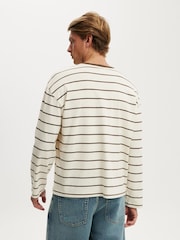Cream - Cotton On Regular Fit Long Sleeve T-Shirt - Imaginea 2 din 5