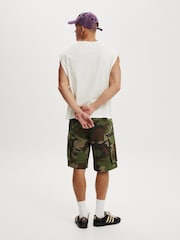 Cotton On Green Baggy Cargo Shorts - Image 2 of 8