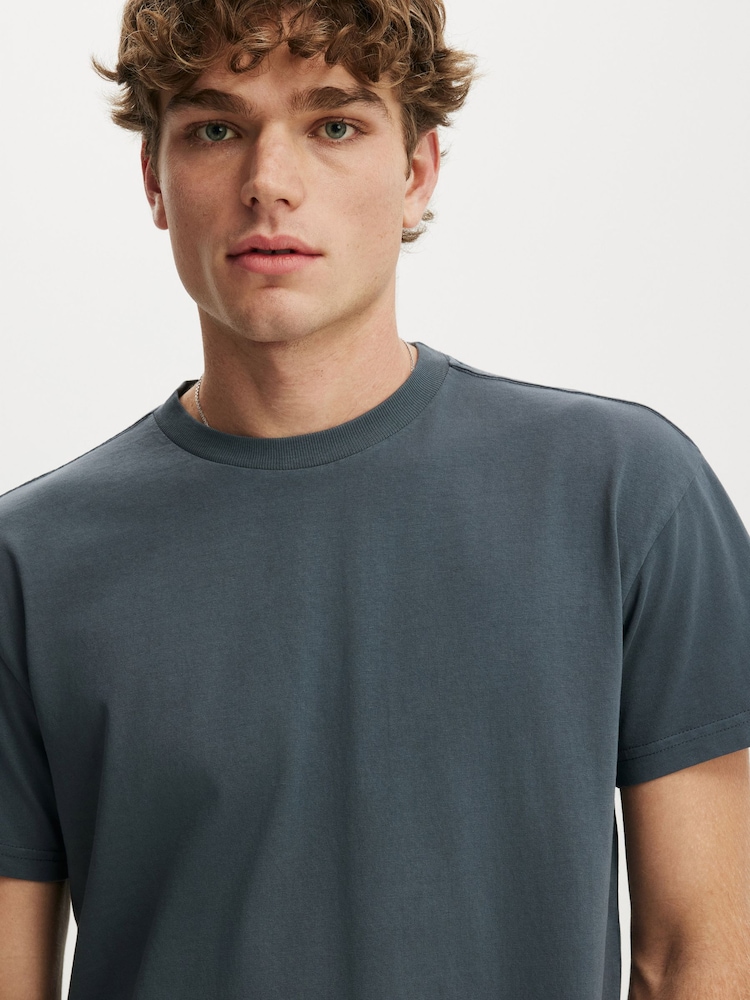 Cotton On Blue Fitted T-Shirt - Image 4 of 4 Cotton On Blue Fitted T-Shirt - Image 4 of 4