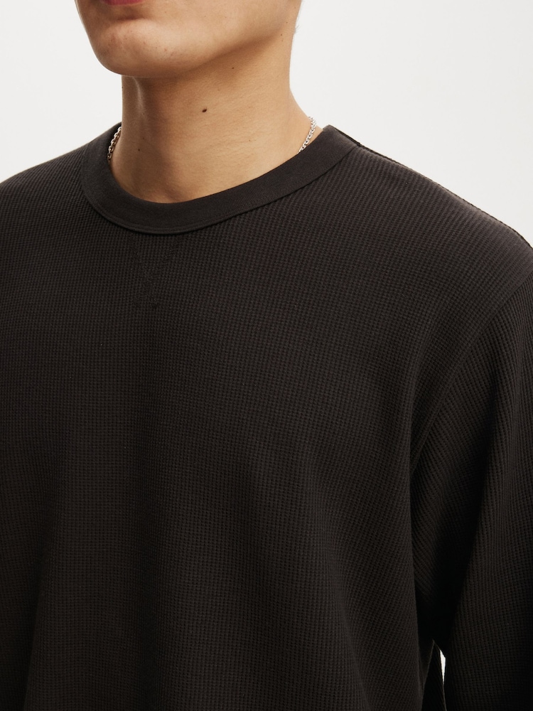 Cotton On Bitter Brown Waffle Cropped Fit Textured Long Sleeve T-Shirt - Image 4 of 4 Cotton On Bitter Brown Waffle Cropped Fit Textured Long Sleeve T-Shirt - Image 4 of 4