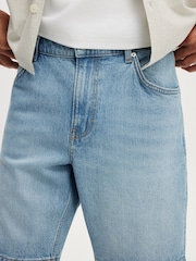 Blau - Cotton On Gerade Jeansshorts mit lockerer Passform - Bild 5 von 6