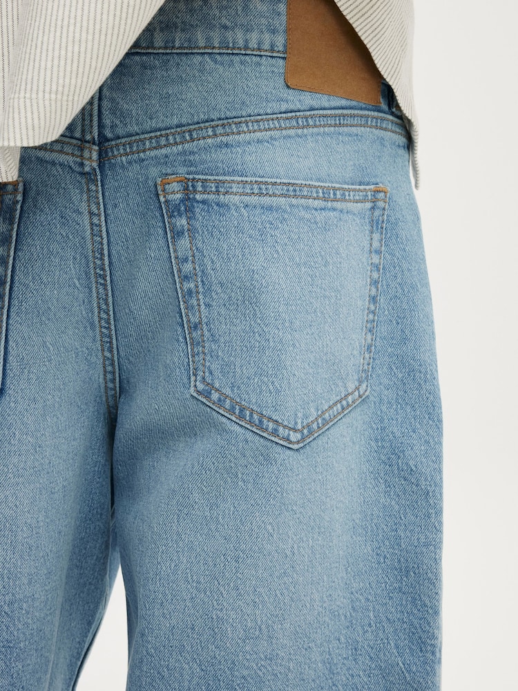 Blau - Cotton On Gerade Jeansshorts mit lockerer Passform - Bild 6 von 6 Blau - Cotton On Gerade Jeansshorts mit lockerer Passform - Bild 6 von 6