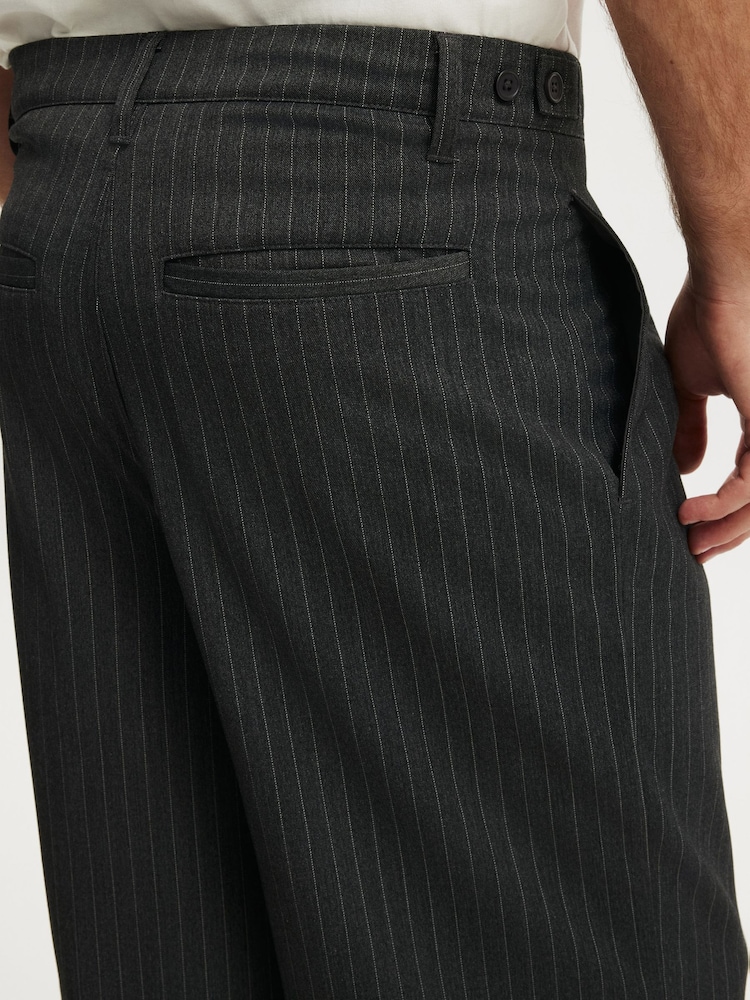 Cotton On Grey Super Baggy Pleated Trousers - Image 5 of 5