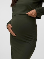 Mamalicious Green Maternity T-Shirt and Skirt Set - Image 3 of 3