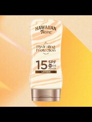 Hawaiian Tropic Silk Hydration Protective Sun Lotion with Hydrating Ribbons SPF 15 180ml - Image 3 of 3