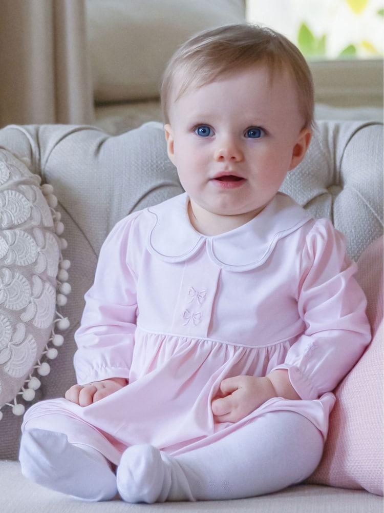 Emile Et Rose Pink Maggie - Jersey Dress With Embroidered Bows, Large Collar & Tights - Image 1 of 4 Emile Et Rose Pink Maggie - Jersey Dress With Embroidered Bows, Large Collar & Tights - Image 1 of 4