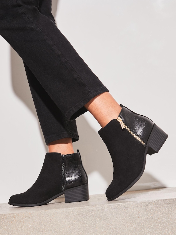 Lipsy Strukturierte Stiefeletten mit seitlichem Reissverschluss - Bild 1 von 4
