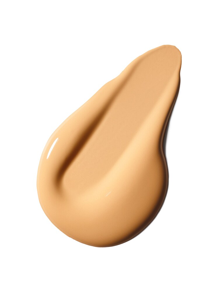 MAC Studio Fix Fluid SPF15 Foundation - Image 2 of 3
