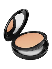 MAC Studio Fix Powder Plus Foundation - Image 4 of 5