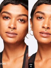 MAC Studio Fix 24-Hour Smooth Wear Concealer - Image 3 of 4