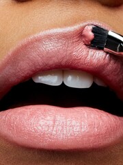 MAC Cremesheen Lipstick - Image 4 of 5