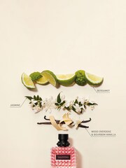 Valentino Born In Roma Donna Eau De Parfum 30ml - Image 3 of 5