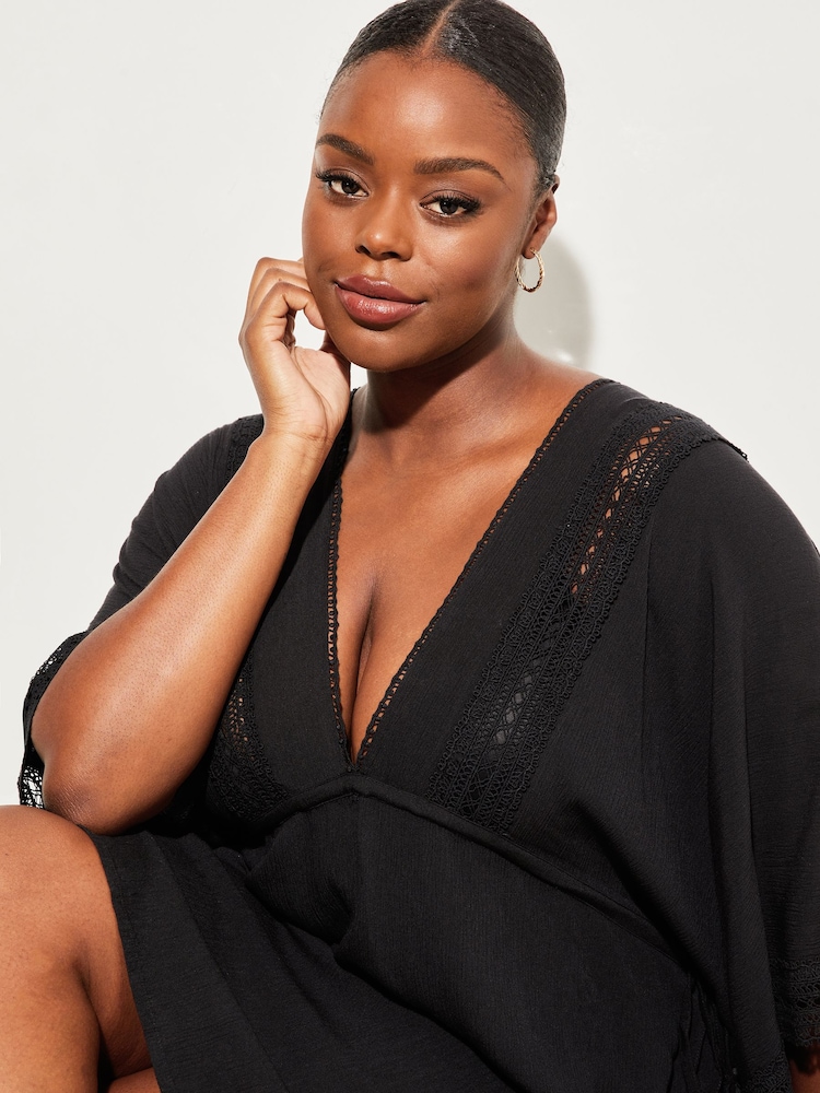 Lipsy Black Curve Crochet Lace Kaftan Cover Up - Image 4 of 4