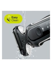 Braun Series 5 50W4650cs Mens Electric Shaver with Charging Stand - Image 4 of 5