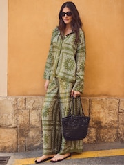 Ro&Zo Green Scarf Print Shirt - Image 4 of 5
