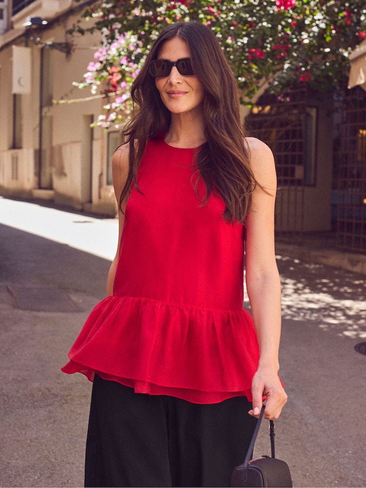 Sarkans - Ro&Zo Sheer Drop Waist Peplum Top - Attēls 2 no 5