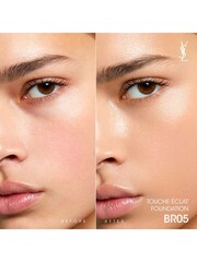 Yves Saint Laurent Touche Éclat Le Teint Foundation SPF22 - Image 3 of 5