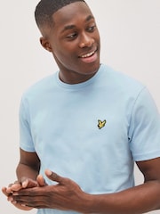 Синий - Хлопковая футболка с вырезом под горло Lyle & Scott - Изображение 3 из 6
