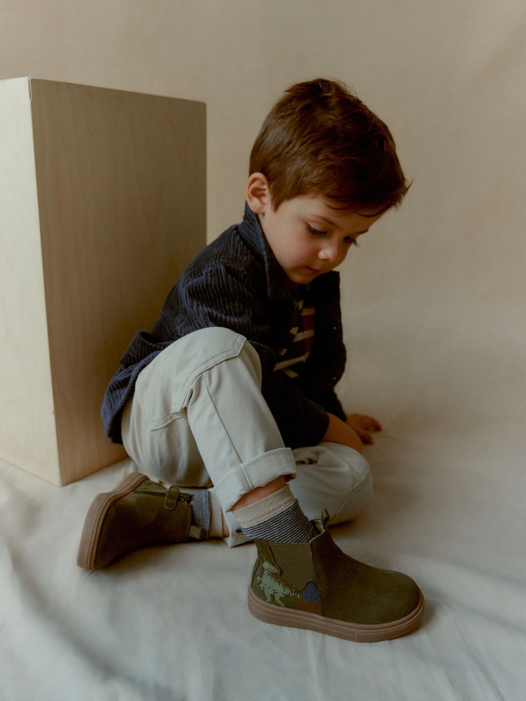 Khakigrün/Dino-Motiv - Chelsea-Stiefel mit Reißverschluss - Bild 1 von 7