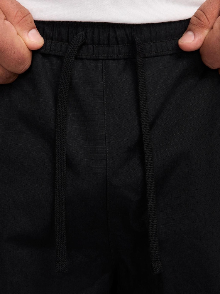 Nike Black 100% Cotton Club Fleece Cargo Shorts - Image 26 of 27