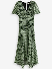 Jolie Moi Green V-Neck Pleated Chiffon Maxi Dress - Image 4 of 4