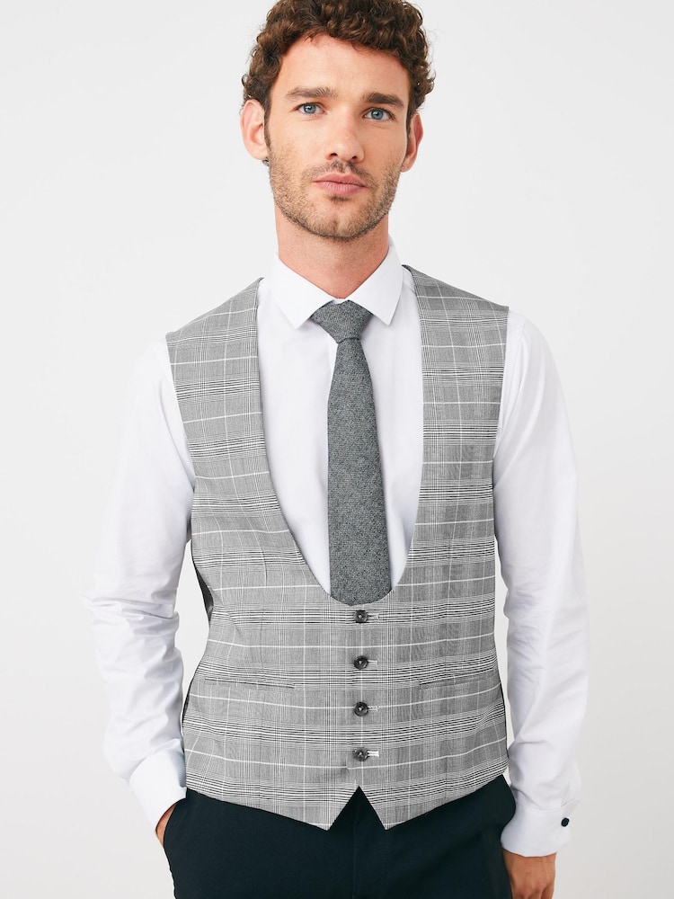 Black/White Check Suit: Waistcoat - Image 1 of 1