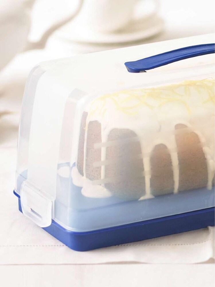 Lakeland Clear Rectangular Cake Store - Image 2 of 3 Lakeland Clear Rectangular Cake Store - Image 2 of 3