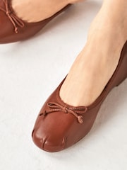 Tan Brown Leather Regular/Wide Fit Signature Ruched Ballerina Shoes - Image 3 of 6