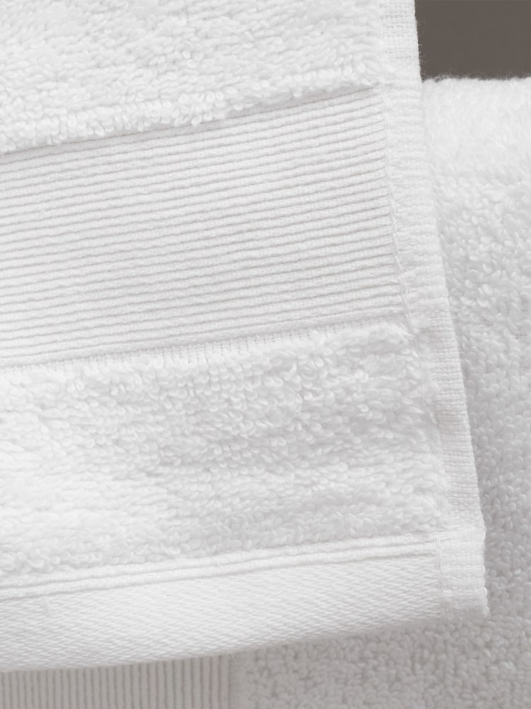 Catherine Lansfield 6 Piece White Anti-Bacterial Towel Bale - Image 2 of 5