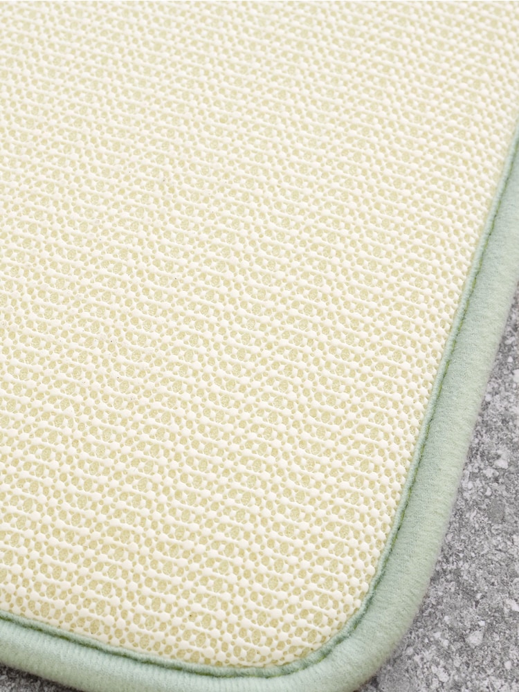 Catherine Lansfield Light Green Anti-Bacterial Memory Foam Bath Mat And Pedestal Mat - Image 4 of 6