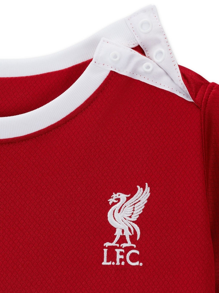 Nike Red Liverpool FC Stadium 2023/24 3 Piece Football Kit - Image 4 of 4