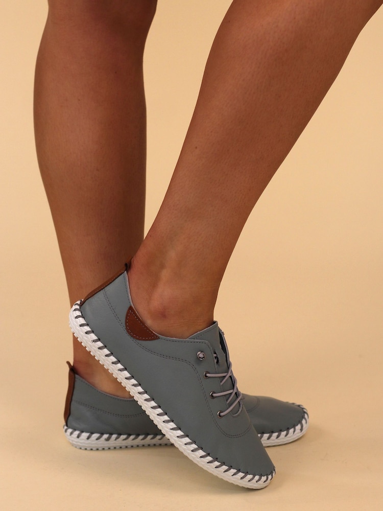 Srednje modra - Lunar St. Ives Plimsoll, čevlji - Slika 1 iz 8 Srednje modra - Lunar St. Ives Plimsoll, čevlji - Slika 1 iz 8