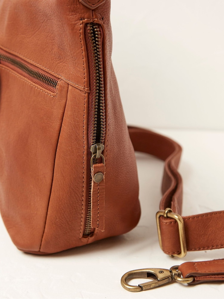 FatFace Brown The Lisbon Bag - Image 2 of 5 FatFace Brown The Lisbon Bag - Image 2 of 5