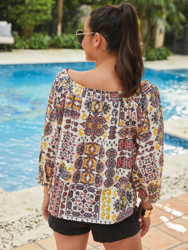 Black/White Geo Print Half Sleeve Textured Top - Image 2 of 7