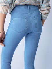 Bleach Blue Cropped Denim Jersey Capri Leggings - Image 4 of 6