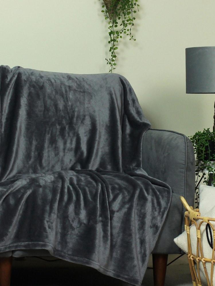furn. Grey Harlow Throw - Image 1 of 3