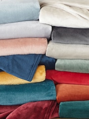 furn. Red Harlow Throw - Image 3 of 5