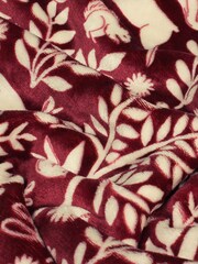 furn. Purple Scandi Wood Throw - Image 4 of 4