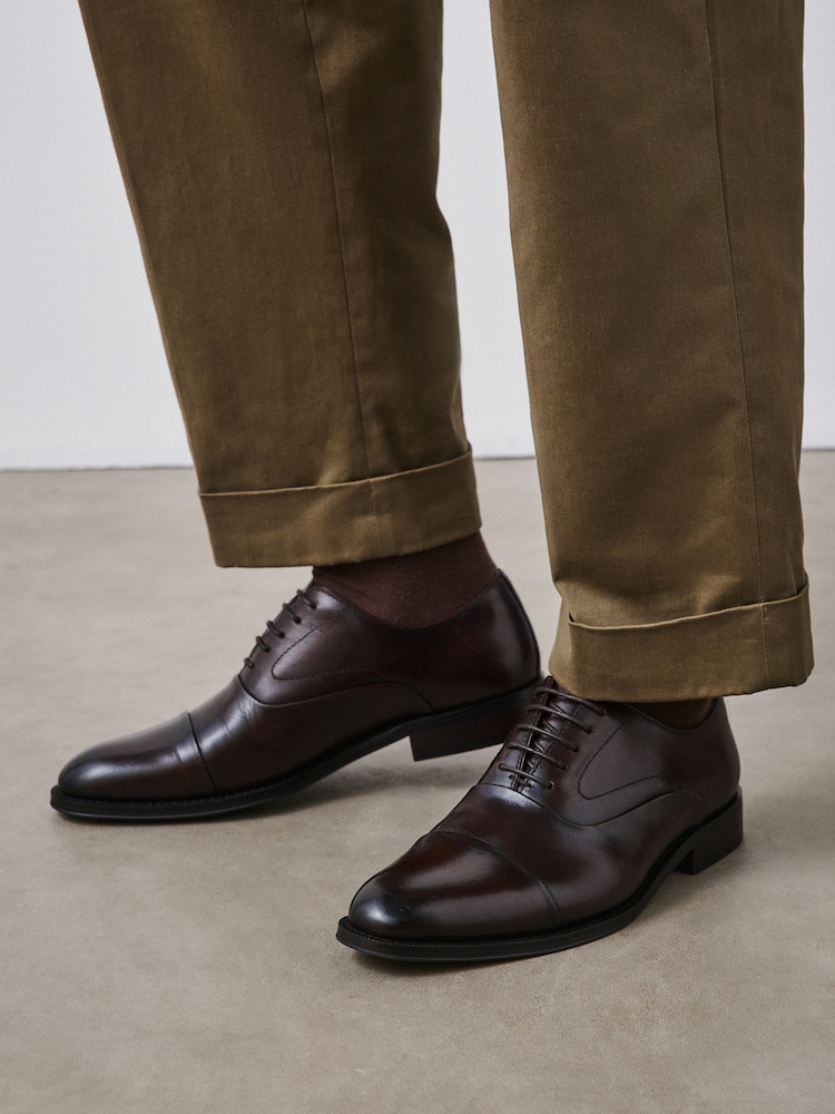Brun - Chaussures Oxford en cuir à bout rapporté - Image 2 de 8
