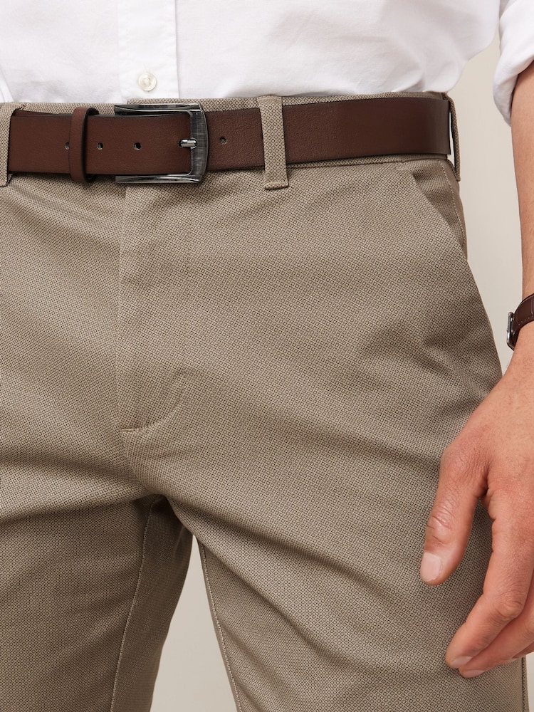 Pastelgeel - Slim Fit - Zachte chino met print en riem - Image 4 of 9