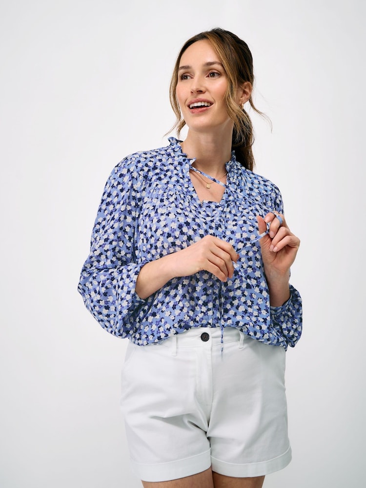 Blå - Crew Clothing Noemi blus med knappar och blommigt tryck - Bild 1 av 5