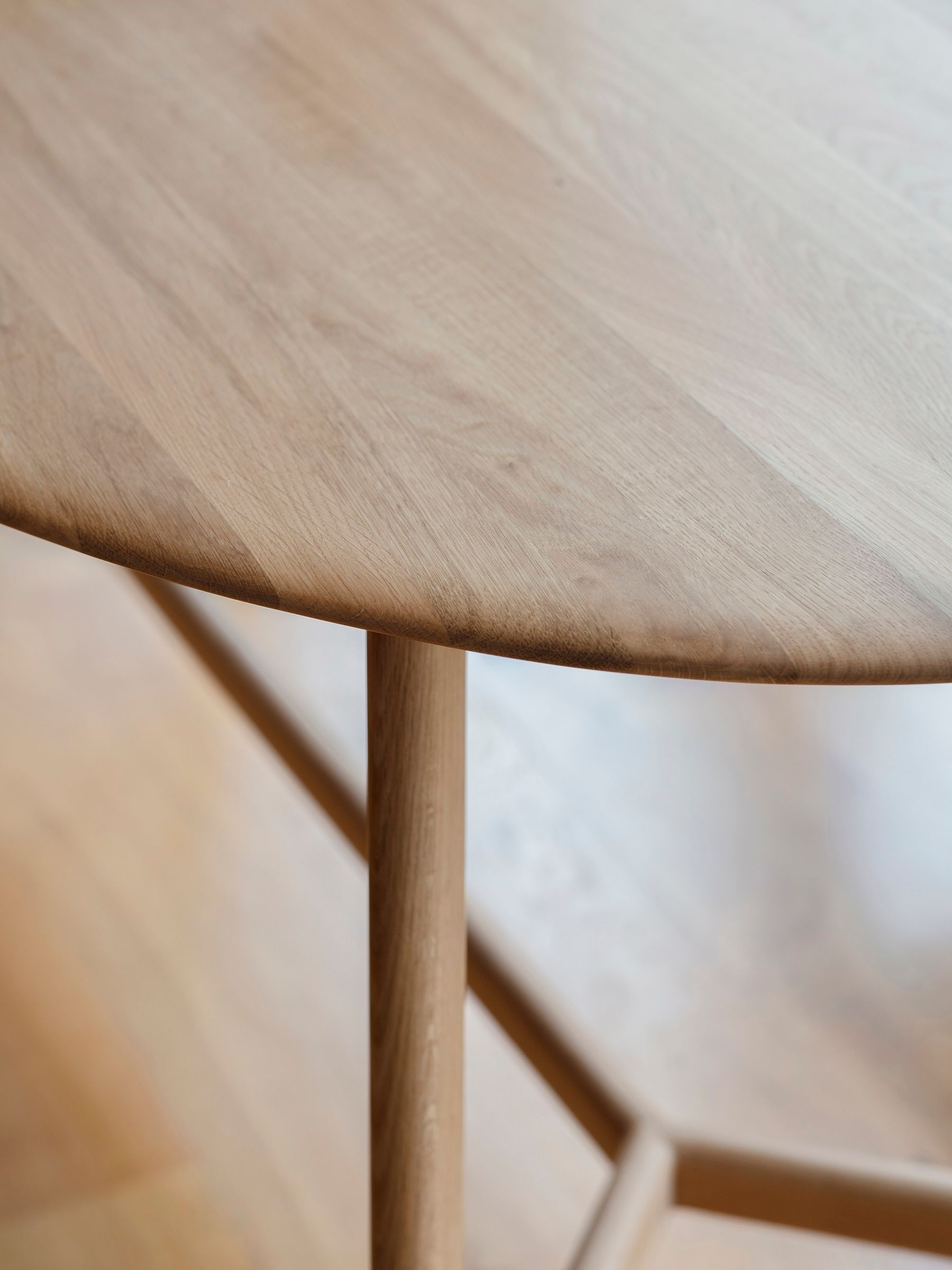 Buy Gallery Home Natural York Oval Six Seater Dining Table from the ...