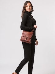 Pure Luxuries London Kenley Leather Cross-Body Bag - Image 7 of 7