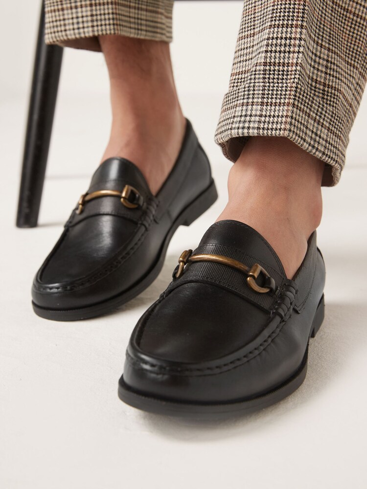 Schwarz, Trense - Pumps - Bild 2 von 6 Schwarz, Trense - Pumps - Bild 2 von 6
