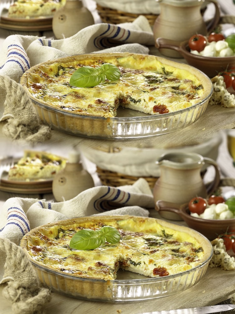 Pyrex Set of 2 Clear 28cm Glass Quiche/Flan Dishes - Image 1 of 3
