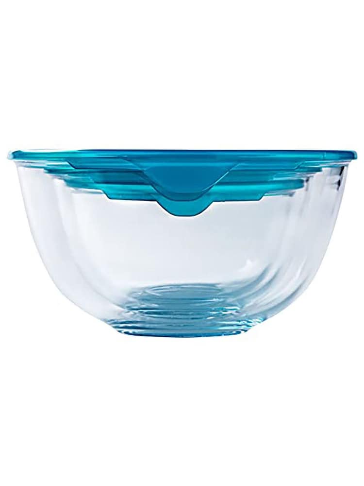 Pyrex Set of 3 Clear Bowls With Lids - Image 3 of 3