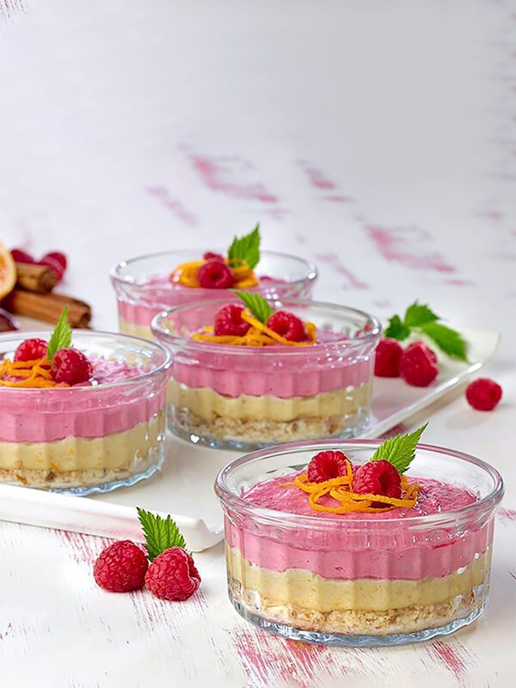 Pyrex Set of 6 Clear 10cm Glass Ramekins - Image 1 of 1
