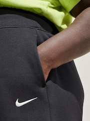 Nike Black Curve High-Waisted Shorts - Image 3 of 5