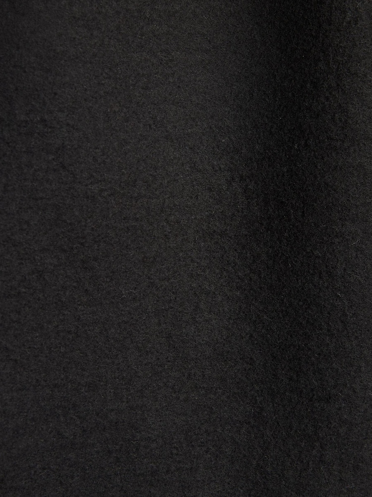Nike Black Curve High-Waisted Shorts - Image 5 of 5